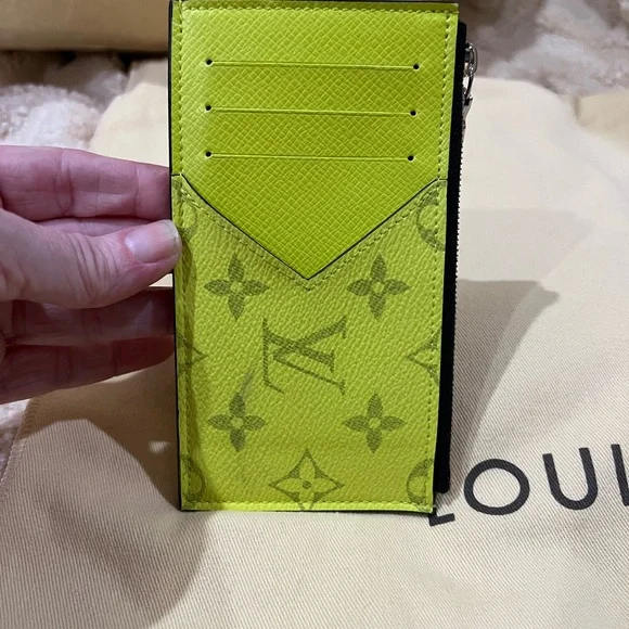 Louis Vuitton Lime Green Monogram Card Holder - Picture 9 of 10